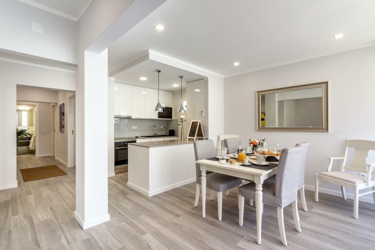Luxury Beach Apartment At Armação de Pêra Buitenkant foto